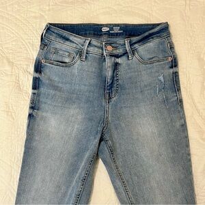 Old Navy Rockstar Super Skinny High Rise Jeans